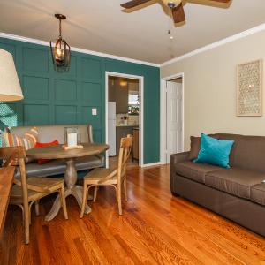Chien Blanc Bungalows photo