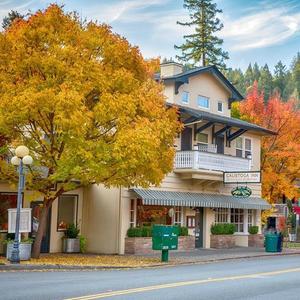 Calistoga Inn, Restaurant & Brewery photo