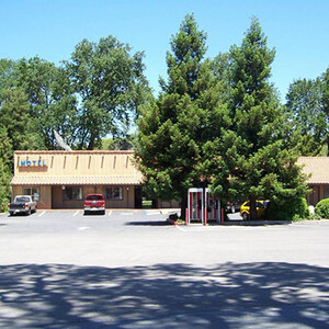 Creekside Lodge photo