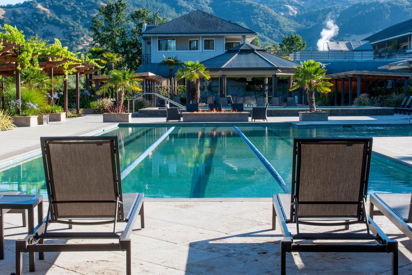 pool at Calistoga Spa & Resort