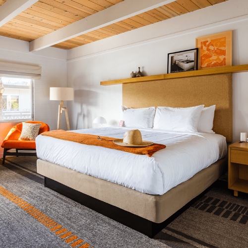 Dr. Wilkinson’s Backyard Resort & Mineral Springs