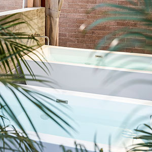 Dr. Wilkinson’s Backyard Resort & Mineral Springs