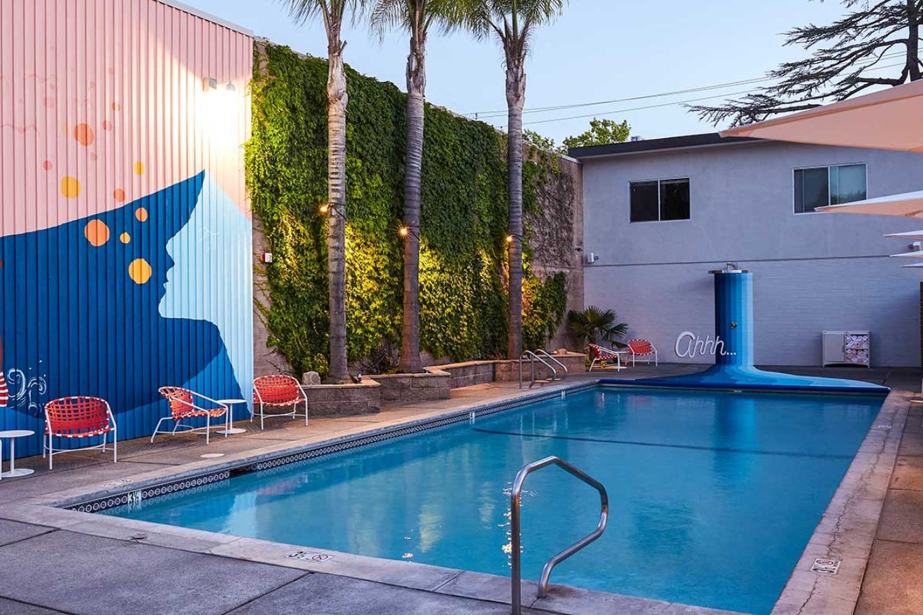 pool and mural