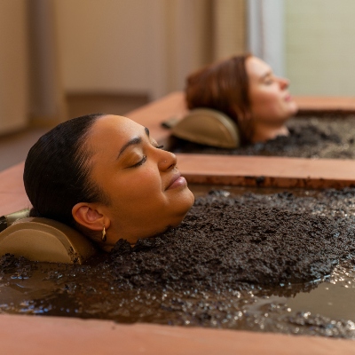 Dr. Wilkinson’s Backyard Resort & Mineral Springs