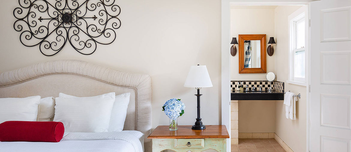 Maison Fleurie guest room in Yountville, CA